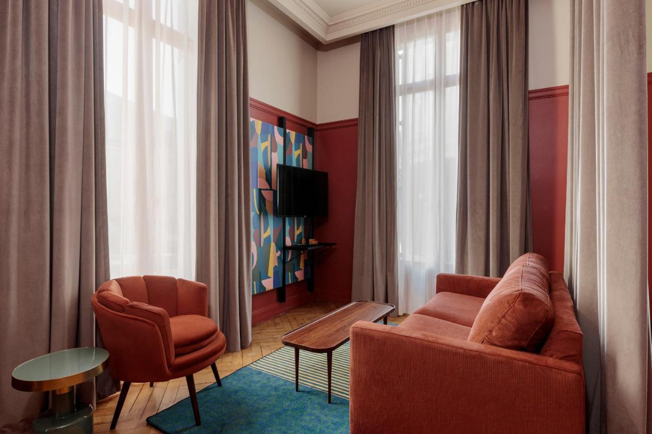 Hotel Corneille - Entree Autonome, Reception En Ligne - Encore Mieux Tours Exterior photo